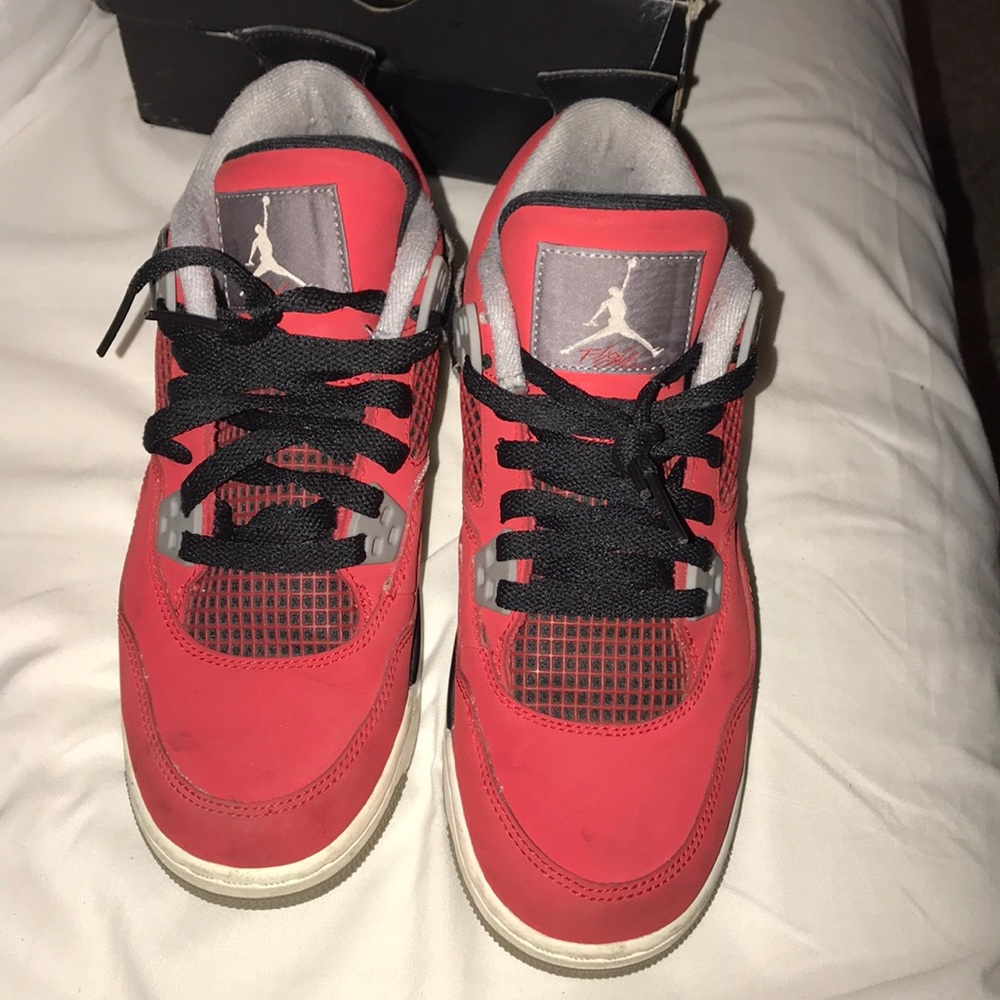 Toro 4s - Picture 2 of 3